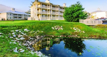 Welcome to Holiday Inn Club Vacations Oak 'n Spruce Resort, South Lee, MA