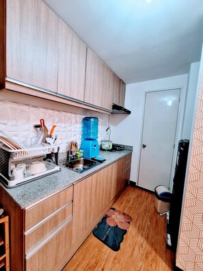 Private kitchen - Fully Furnished 1BR Condo at Arezzo Place Davao with Balcony (Davao City)