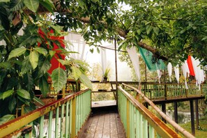 Property grounds - 2 Private, Bungalows, Breakfast Included, Mae Hong Son Retreat near Ban Rak Thai (Tambon Mokchampae, Maehongson)