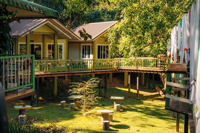 2 Private, Bungalows, Breakfast Included, Mae Hong Son Retreat near Ban Rak Thai