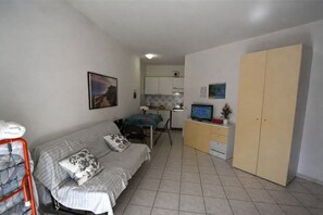 Studio, Multiple Bedrooms, Balcony | Dining room - Lignano Riviera Studio With Pool Access (Lignano Sabbiadoro)