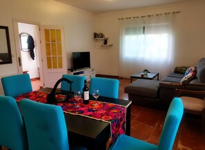 Apartment | Living room - Luxury Family Chalet Near Seville (Valencina de la Concepcion)