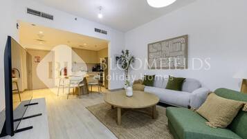 Apartment, Balcony | Living area