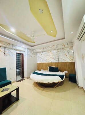 Deluxe Room - Hotel Modern Palace (Chandigarh)