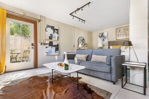 TV, offices - Tranquil Oasis | Blocks to King! | The Hideaway (Charleston)