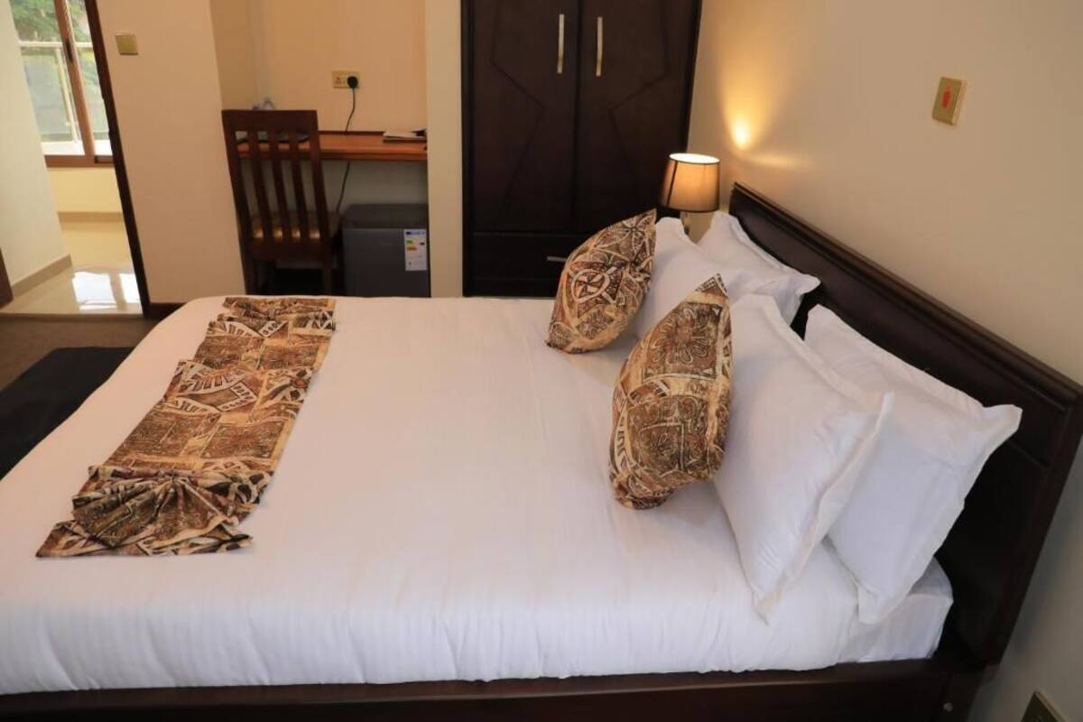 In-room safe, blackout curtains, soundproofing, iron/ironing board