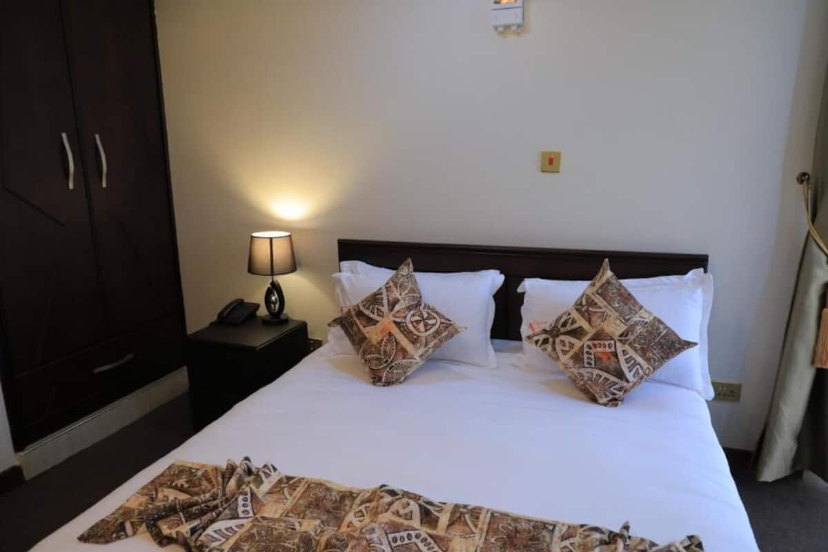 In-room safe, blackout drapes, soundproofing, iron/ironing board