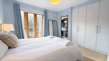 2 bedrooms, Internet, bed sheets