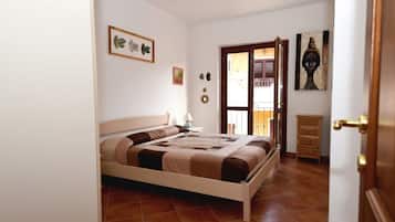 2 camere, ferro/asse da stiro, culla da viaggio