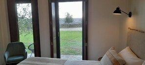 Chambre Double Confort, balcon, vue jardin | Wi-Fi gratuit