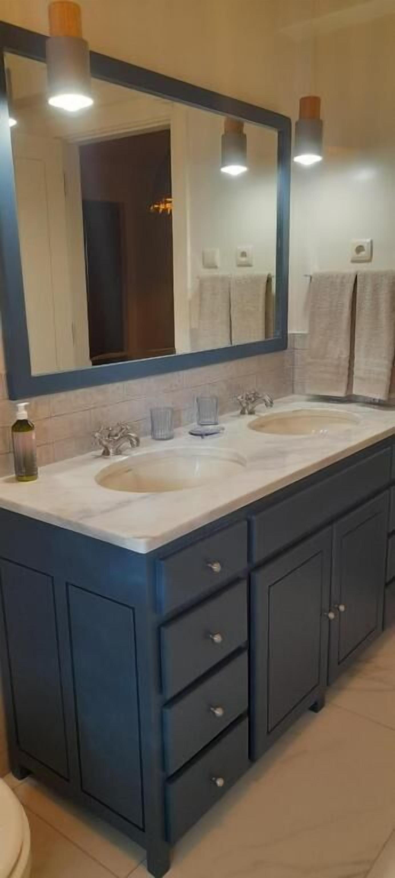 Perhehuone, vuoristonäköala | Kylpyhuone