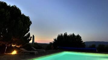 Seasonal outdoor pool