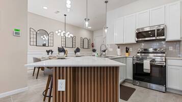 Apartment | 5 bilik tidur, Internet