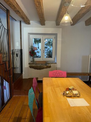 Dining - The Patou's house (Cadéac)