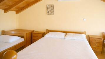 House | 1 bedroom