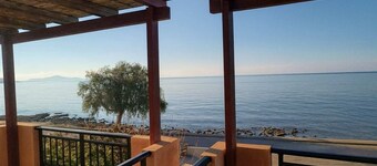 Passion Hotel - Seaview Apartment Near Monemvasia