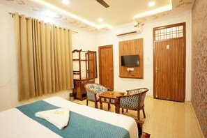 Deluxe Double Room, Balcony, City View | Desk, laptop workspace, free WiFi - Ananta Residency (Udaipur)