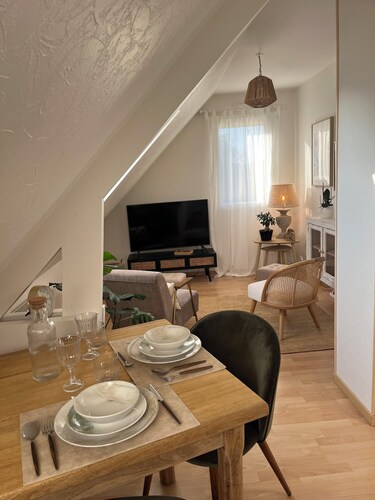 Le Petit Cosy - King Size Bed, Quiet & Parking