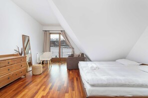 Bügeleisen/Bügelbrett, Reisekinderbett, WLAN, Bettwäsche