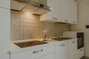 Deluxe Studio, Garden View | Private kitchen | Mini-fridge - Villa Patrizia Salento B&B (Il Poggio)