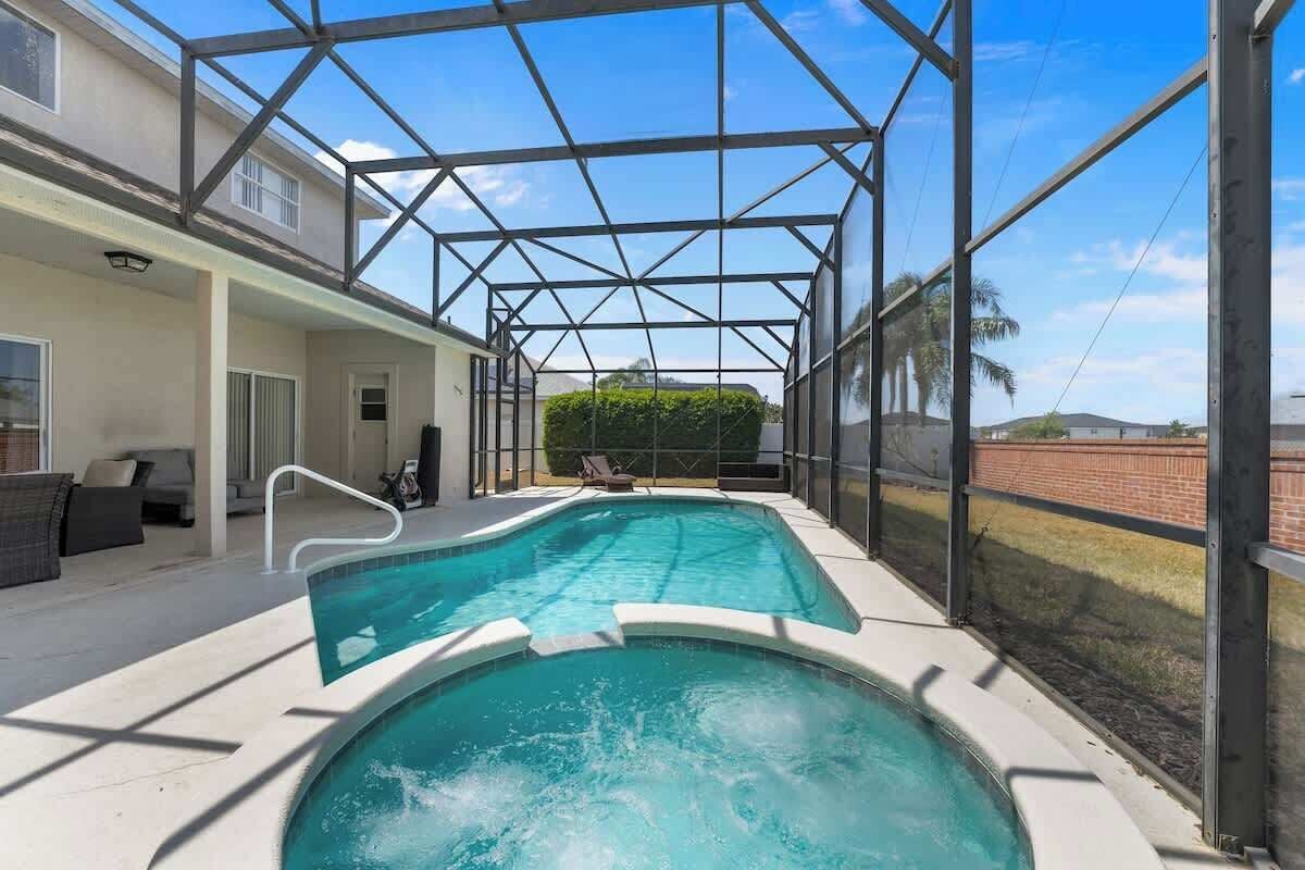 House | 6 bedrooms