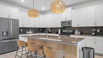 منزل | 6 عدّة غرف نوم