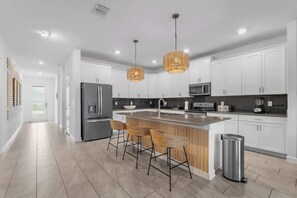 House | 6 bedrooms - Great Price Luxury 6-bed Pool 15 ppl Great Resort (Davenport)