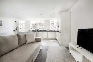 Apartment | 2 bedrooms - Modern 2bed Apartment-ground Floor-free Parking (Worksop)