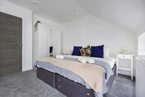 Apartment | 2 bedrooms - Modern 2bed Apartment-ground Floor-free Parking (Worksop)