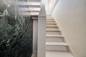 House - w Dreamy 1BR w Private Terrace Skyline View (Milan)