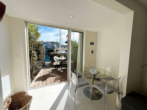 Dining - Modern air-conditioned apartment with terrace in Port Grimaud (Port Grimaud)