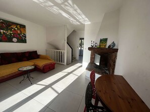 Interior - Charming Duplex in Port Grimaud with Balconies and Parking (Port Grimaud)