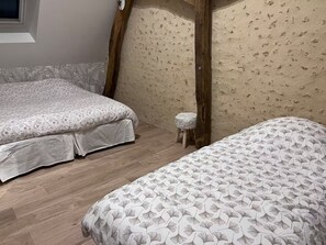 Wi-Fi gratuit, draps fournis