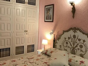 2 bedrooms - Seafront Apartment - Terrace & Air Conditioning (Miami Playa)