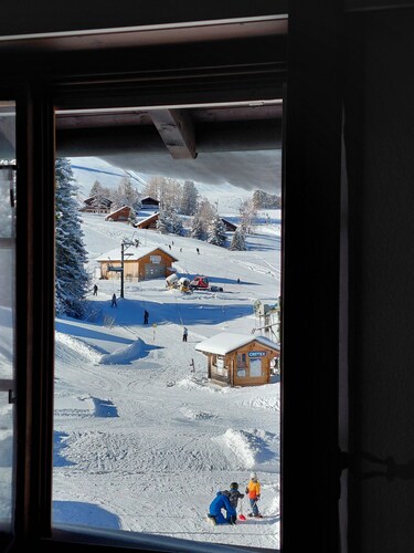 Exceptional location: ski-in/ski-out and magnificent hiking trails