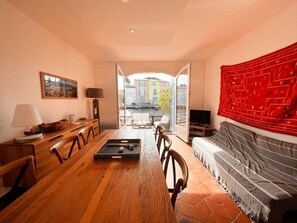 Interior - Renovated house with air conditioning, Wi-Fi, and double terrace (Port Grimaud)