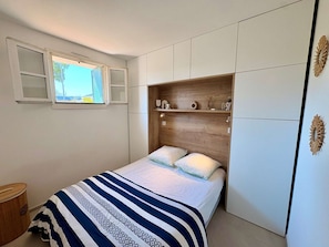 1 dormitorio y ropa de cama