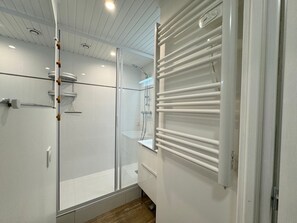 Bathroom - Vars - Cozy Apartment for 4 People (Vars)