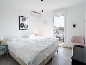 3 bedrooms, free WiFi - Bright, air-conditioned apartment with WIFI and parking in Narbonne-Plage (Narbonne-Narbonne Plage-Narbonne Plage)