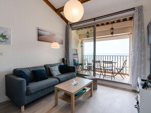 TV - Apartment 4 ppl with WIFI, pets allowed, private parking (Narbonne-Narbonne Plage-Narbonne Plage)
