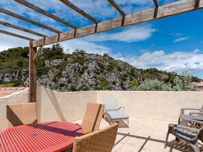 Outdoor dining - Renovated T3 pavilion, near beach, 2 bedrooms, terrace, garage, WiFi (Narbonne-Narbonne Plage-Narbonne Plage)