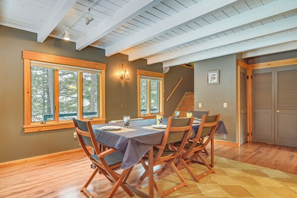 House (3 Bedrooms) | Interior - Riverfront! All-season Base 11 Mi to Sugarloaf Mtn (Kingfield)