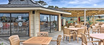 Boardwalk to the Beach! Hilton Head Resort Condo