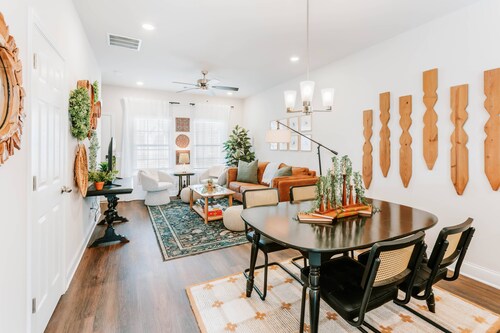 Old Capital - Prof. Design, Purple Matt., Sleeps 5