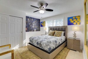 Apartment (3 Bedrooms) | Interior - 1 Block to Beach! Boutique Condo at Johns Pass (Madeira Beach)