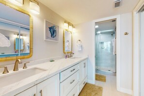 Apartment (2 Bedrooms) | Interior - 2BR w/ Stunning Gulf Views: Suntide III - Unit 902 (South Padre Island)
