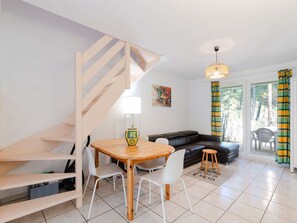 Interior - Cozy Pavilion with Terrace, 150m from Sandy Beach, Sleeps 5 (Narbonne-Narbonne Plage-Narbonne Plage)