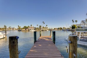 Apartment (2 Bedrooms) | Interior - Walk to Beach + Johns Pass: Waterfront Gem! (Madeira Beach)