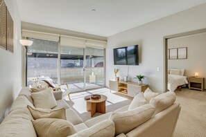 Apartment (3 Bedrooms) | Interior - By Seaport Village & Navy Base! Chic Condo w/ Pool (National City)