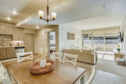 By Seaport Village & Navy Base! Chic Condo w/ Pool